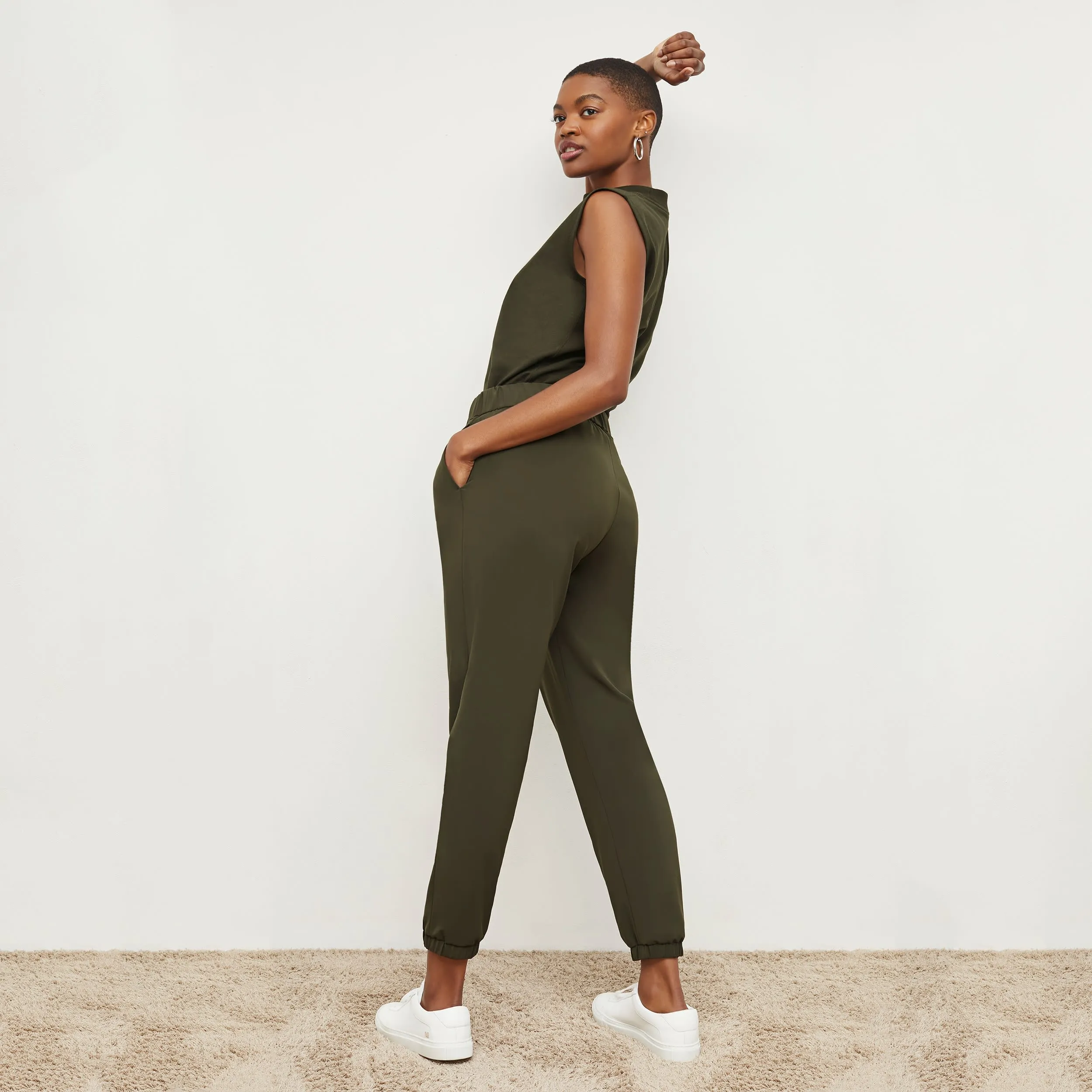 Delaney Jogger - OrigamiTech :: Olive