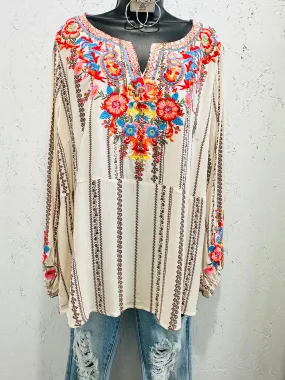 EMBROIDERY TOP