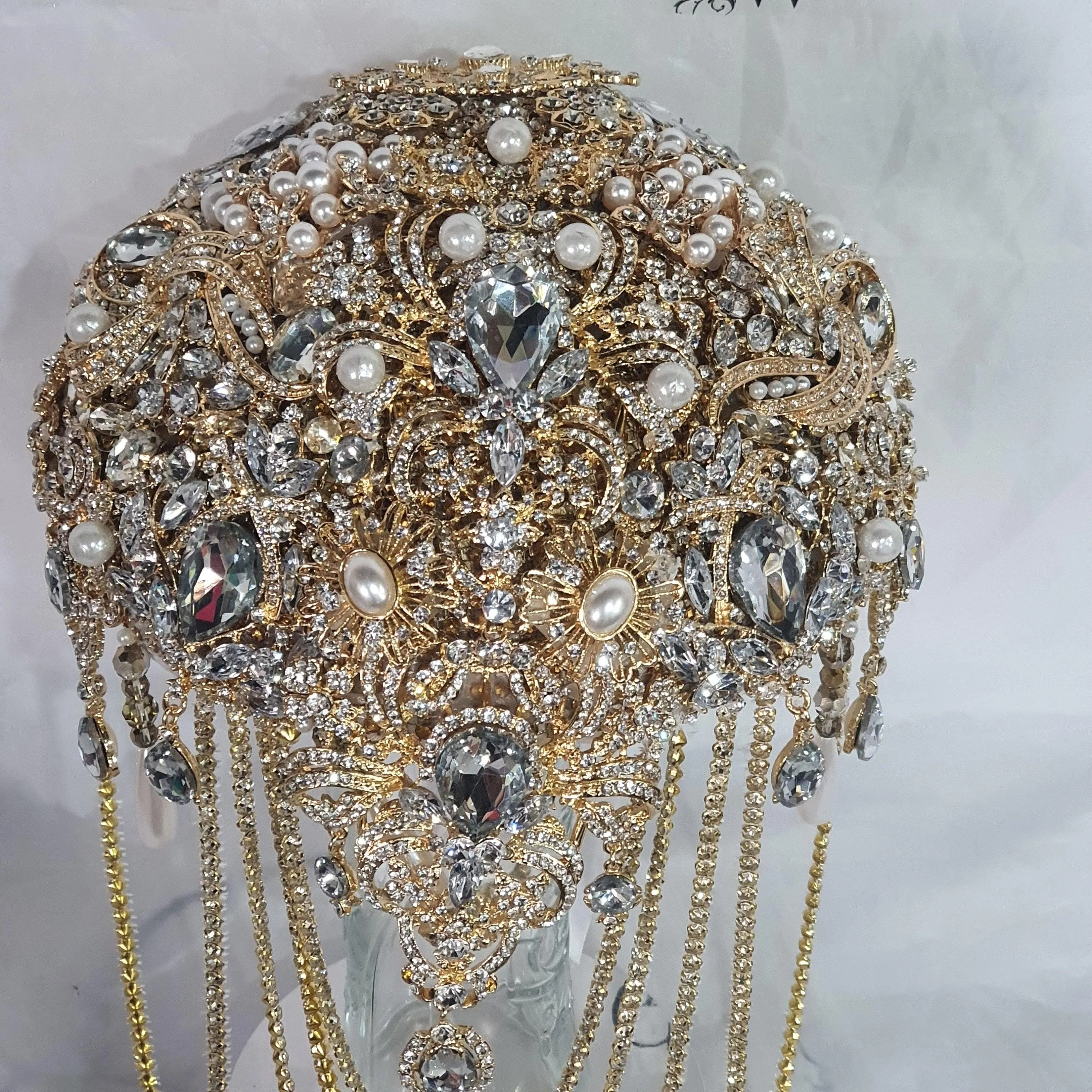 Gold Brooch bouquet, Jewel crystal wedding bouquet. Crystal Bridal Brooch Bouquet, cascade Jewel bouquet by Crystal wedding uk