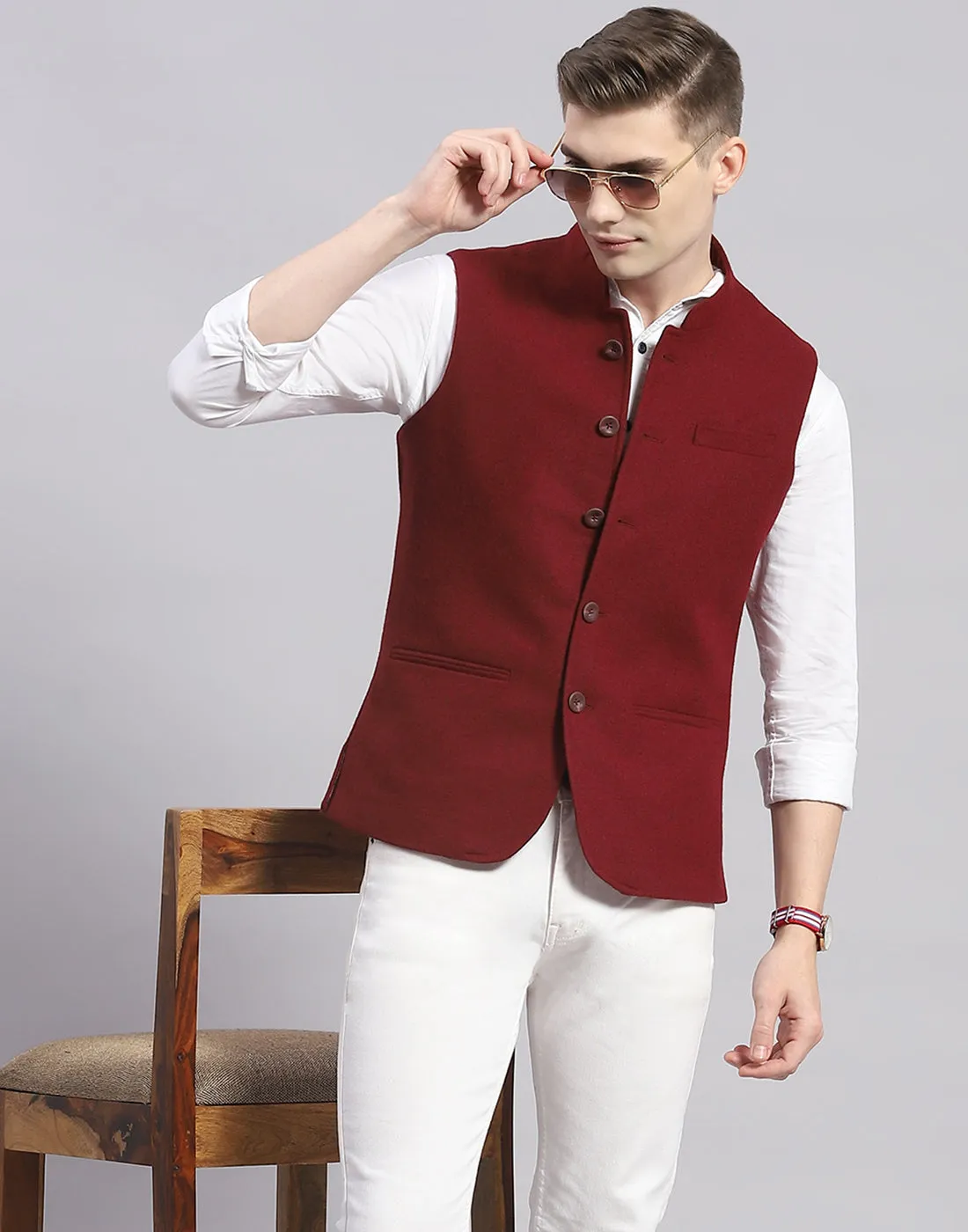 Men Maroon Solid Mandarin Collar Sleeveless Nehru Jacket