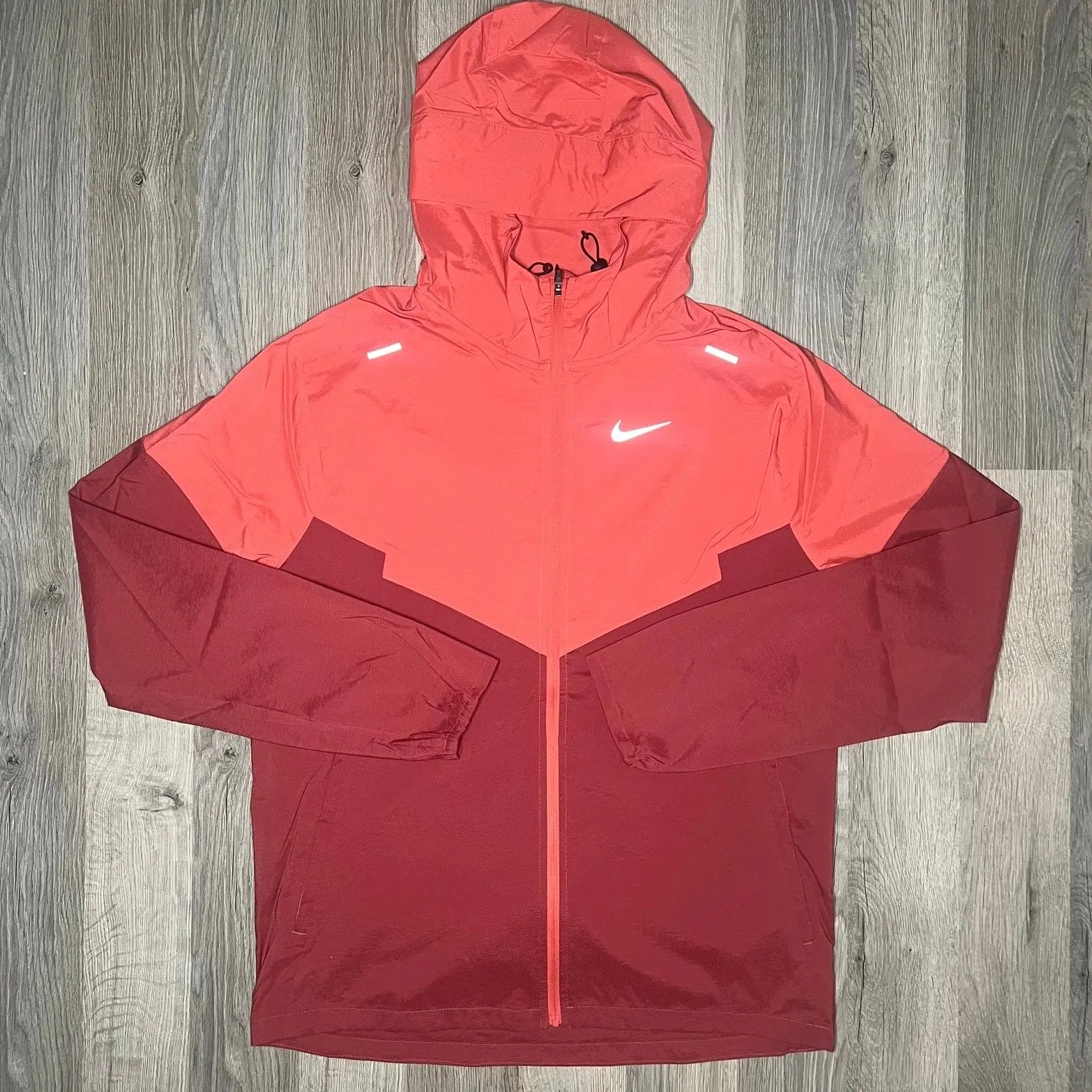 Nike Windrunner Adobe Red