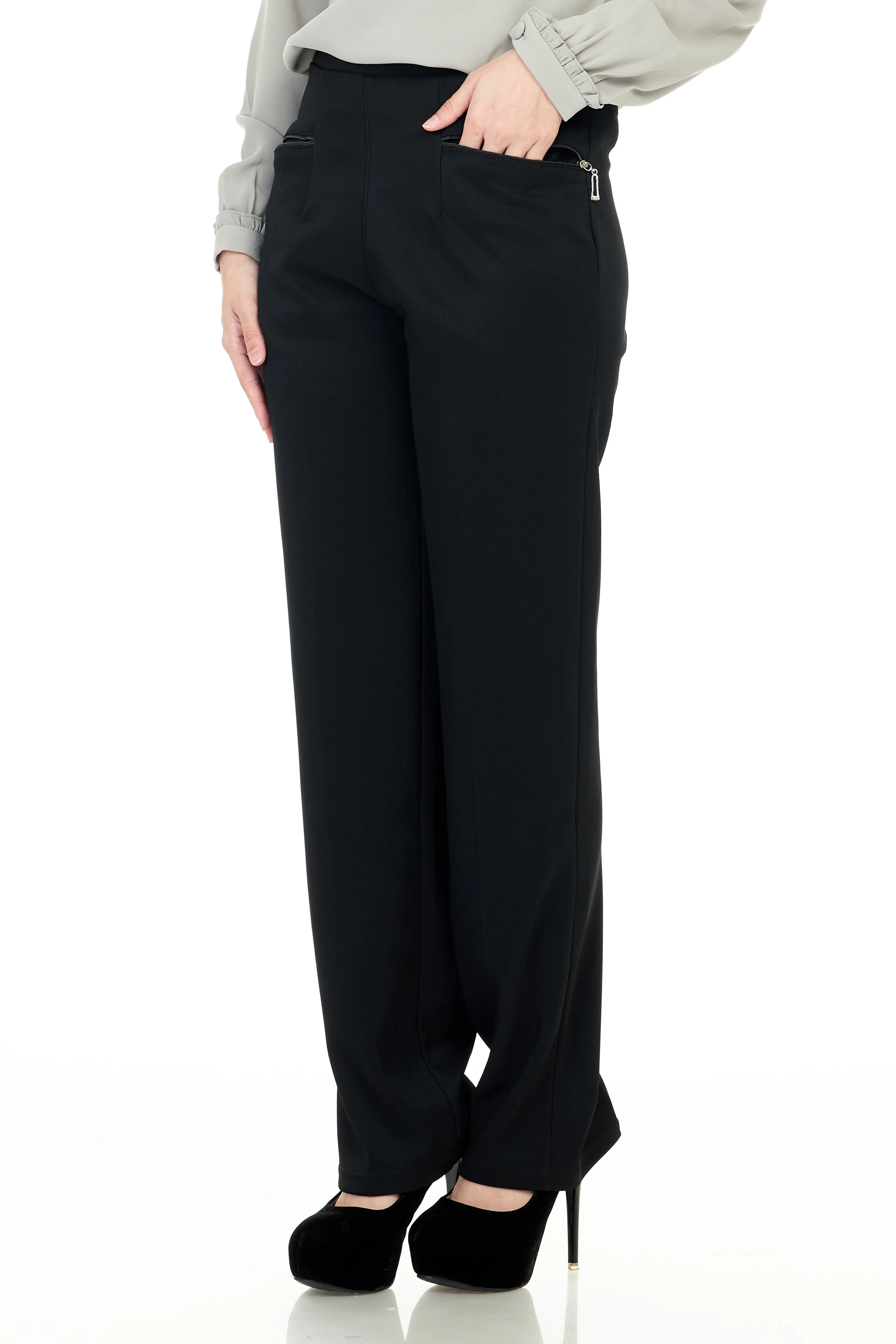 Plain Pants with Zipper Pocket - Black