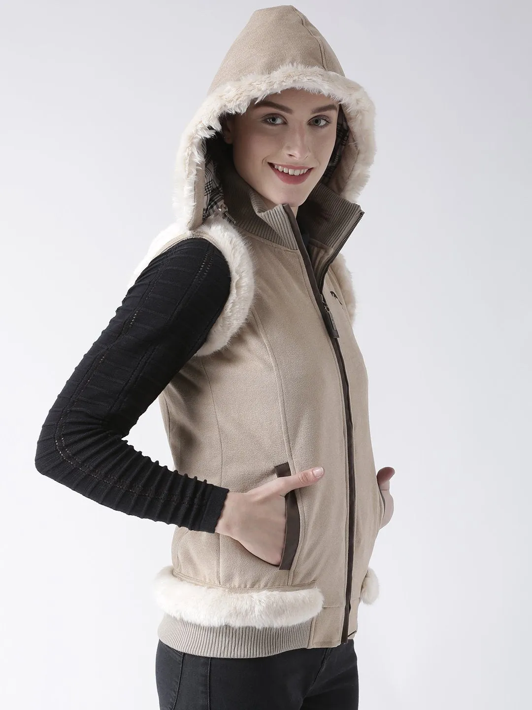 Women Polyster Casual Sleeveless  Beige Winter Jacket